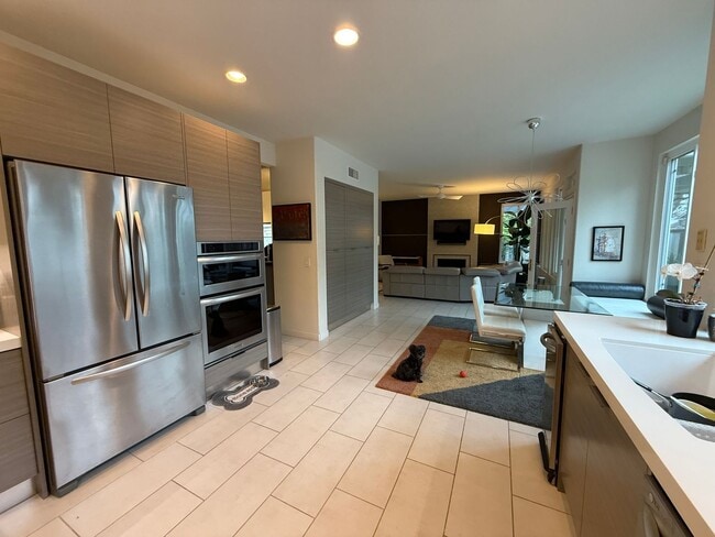Building Photo - Gorgeous Orange Oasis Home-Available Now!