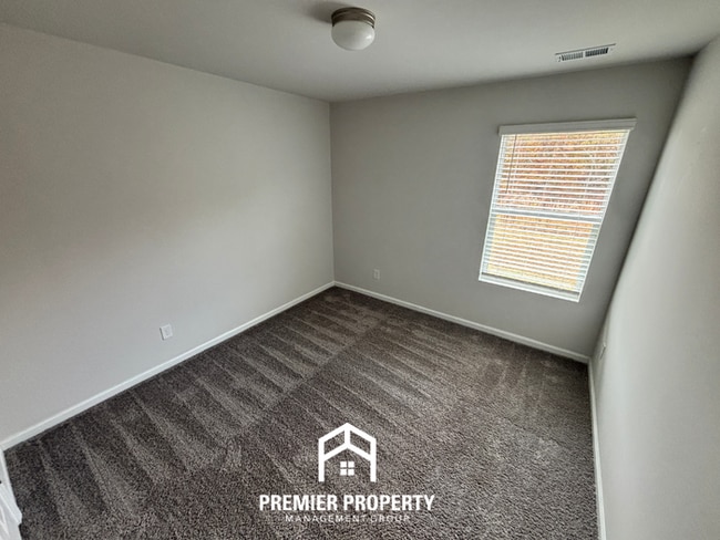 Building Photo - 1110 Brookhaven Dr