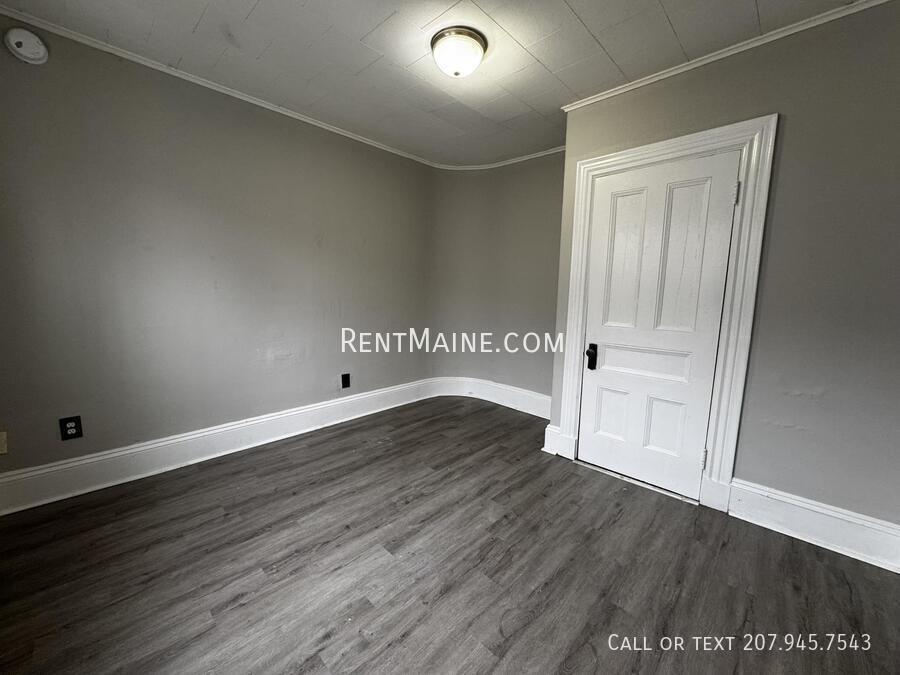 Building Photo - 33 Summer St