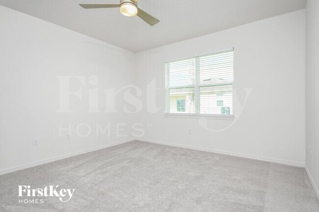 Building Photo - 1242 Ponca Rd