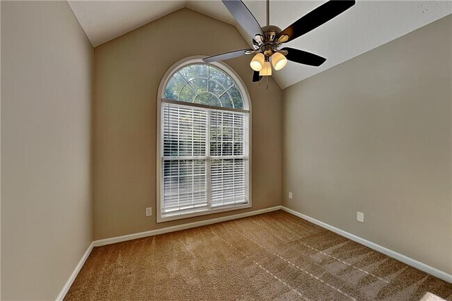 Building Photo - 202 Mill Creek Hollow