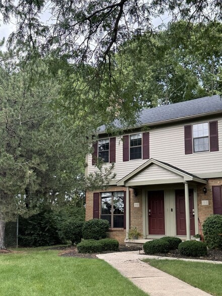 Building Photo - 146 Blakeford Dr