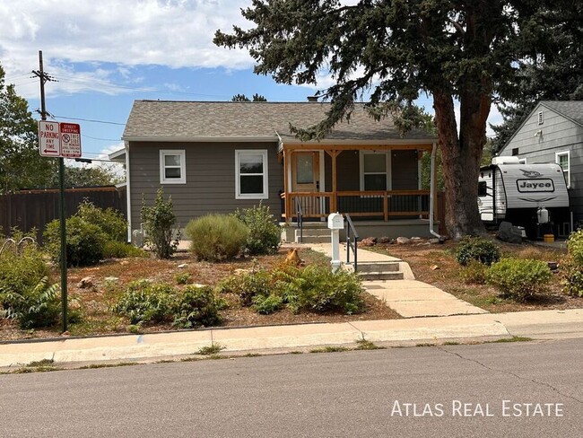 Building Photo - 2395 S Corona St