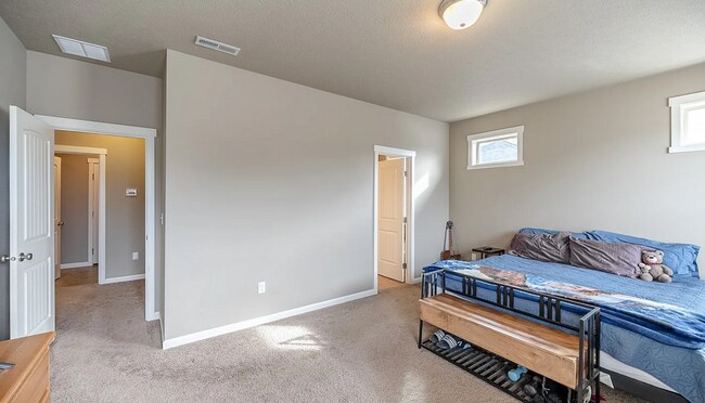 Building Photo - Beautiful Home In Mae Valley
