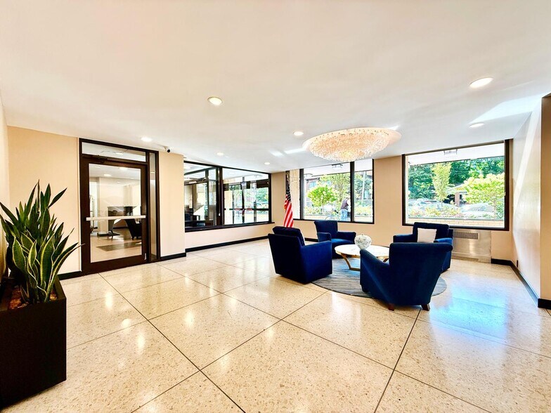 Building Photo - 6600 Boulevard E