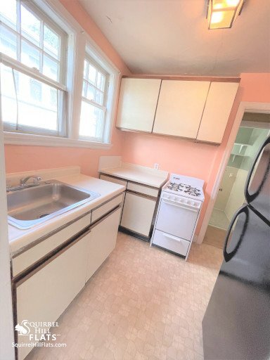 Building Photo - 6532 Wilkins Ave