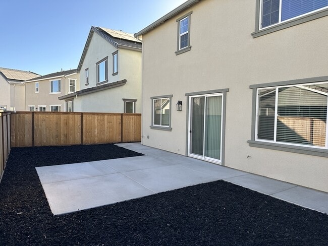 Building Photo - Come Tour This Beautiful Brand New 4-Bedro...