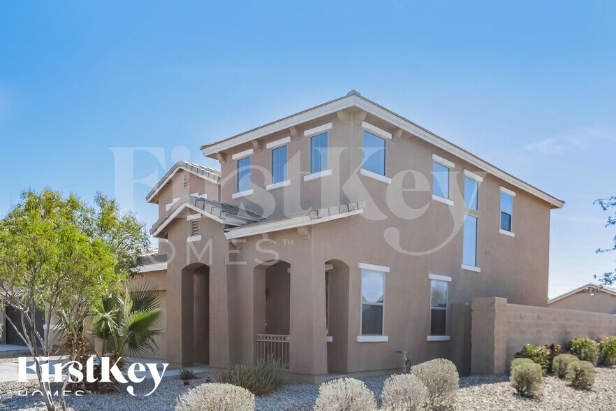 Building Photo - 2639 W Tamarisk Ave