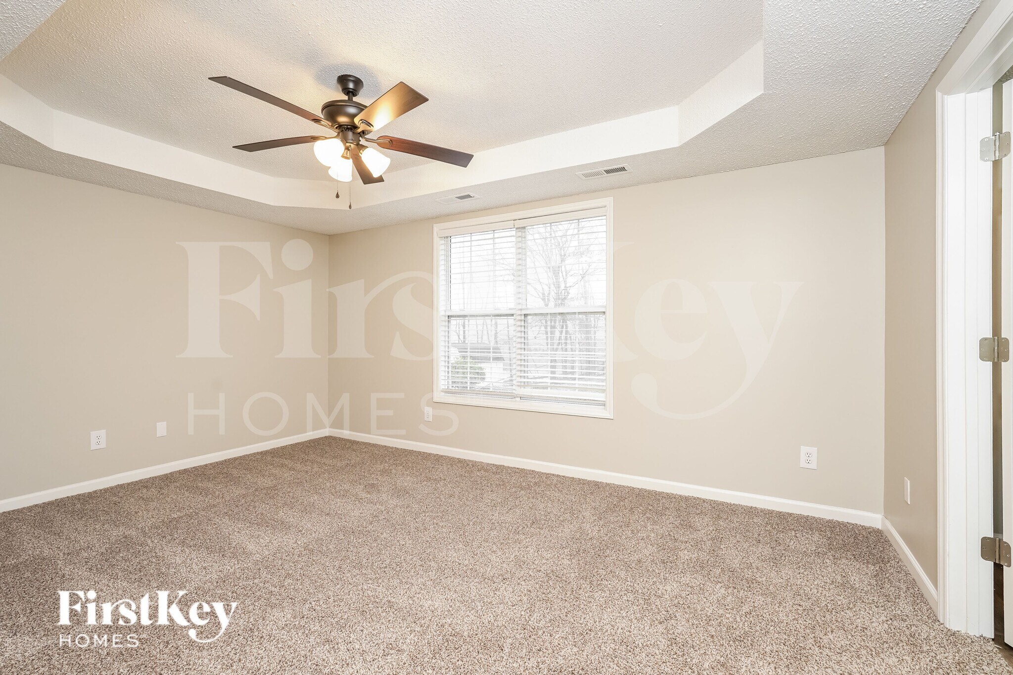 Building Photo - 139 Creek Meadow Dr