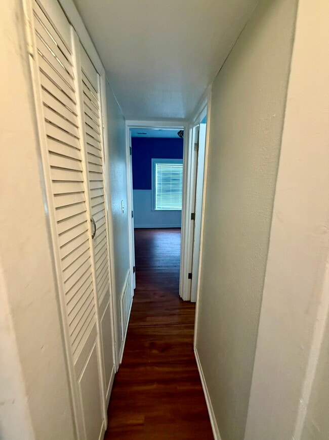 Building Photo - 416 Jackson St