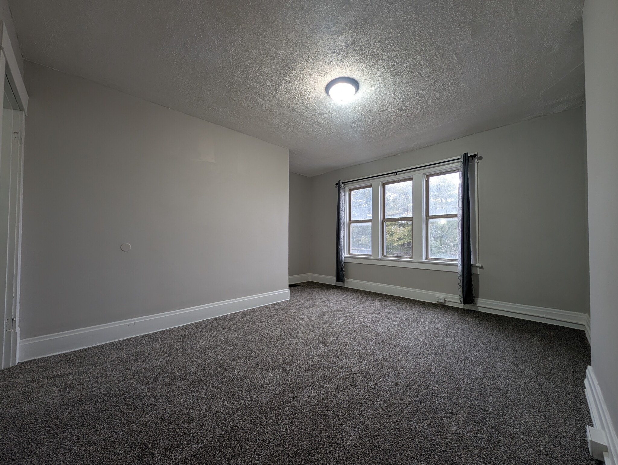 Building Photo - 940 Studer Ave