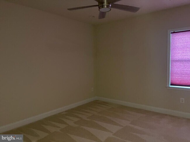 Building Photo - 22573 Willington Square