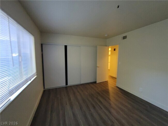 Building Photo - 3364 Royce Ct