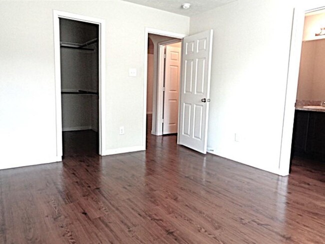 Building Photo - 3410 Maris Way