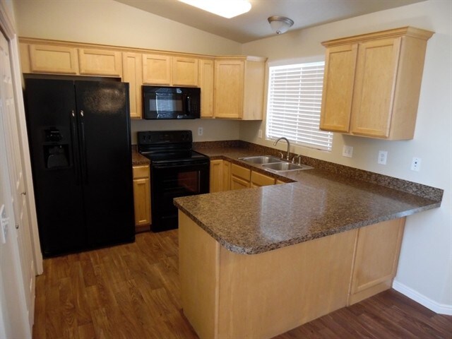 Building Photo - 2872 W 2075 S