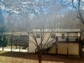 Building Photo - 8655 Coopertown Rd