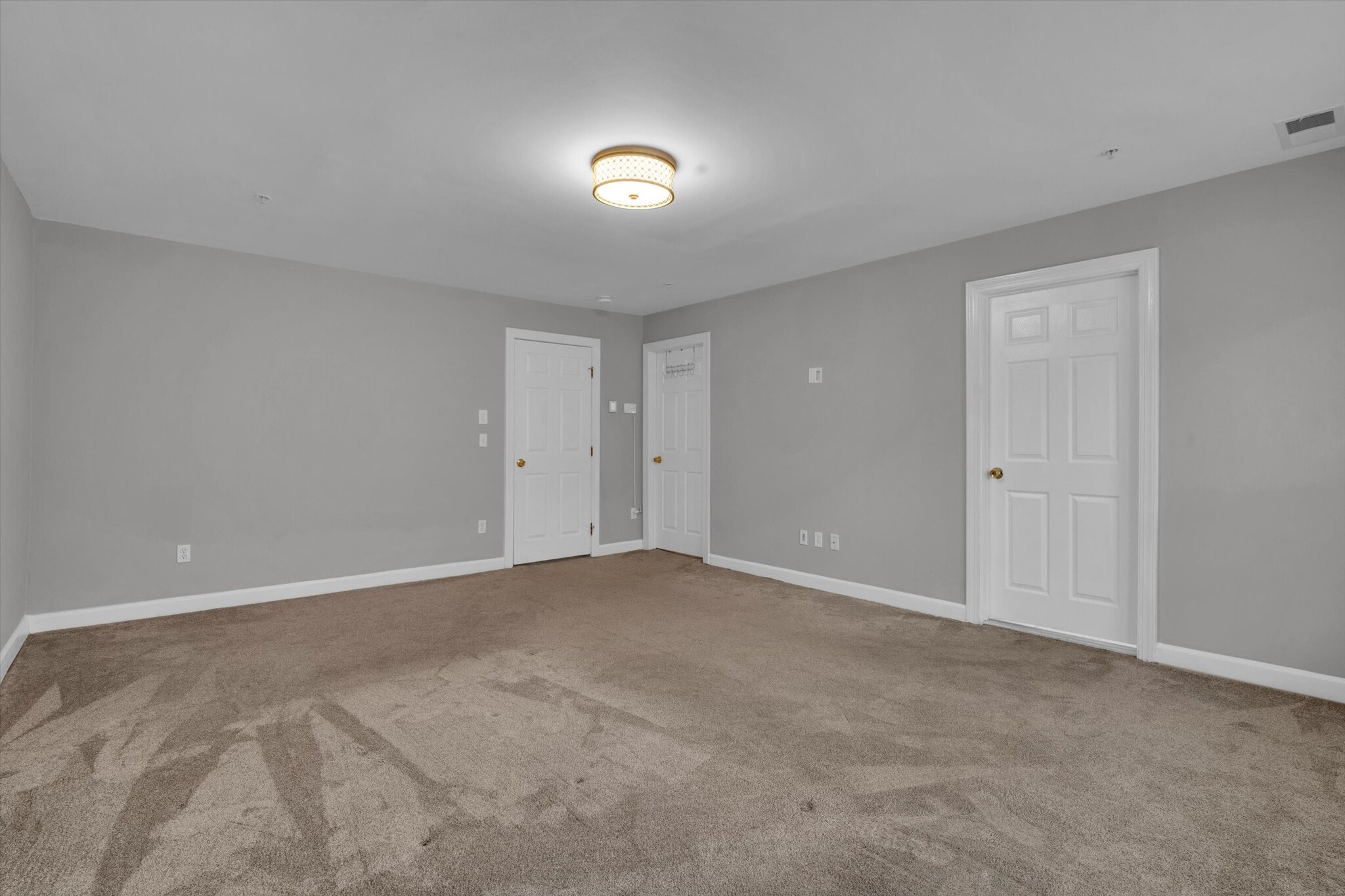 Building Photo - 7974 Vigne Ct