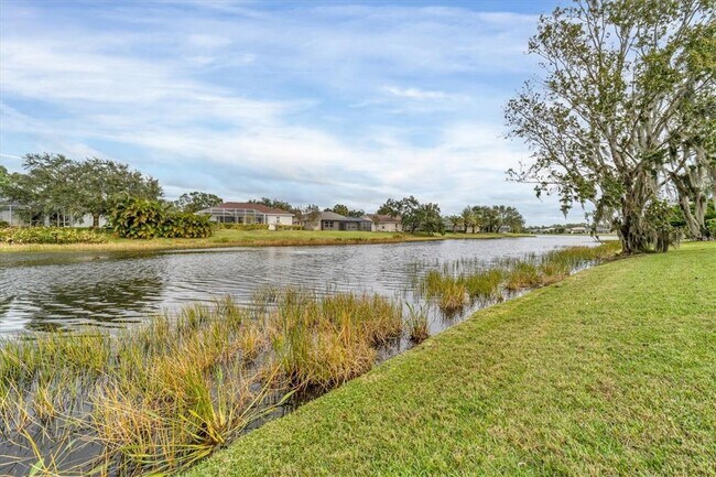 Building Photo - 11709 Clubhouse Dr