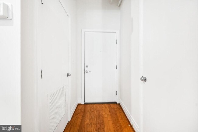 Building Photo - 2020 12th St NW