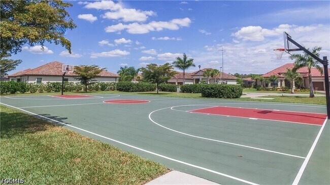 Building Photo - 10960 Cherry Laurel Dr