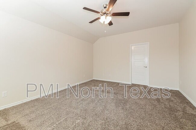 Building Photo - 2292 Jasper Dr