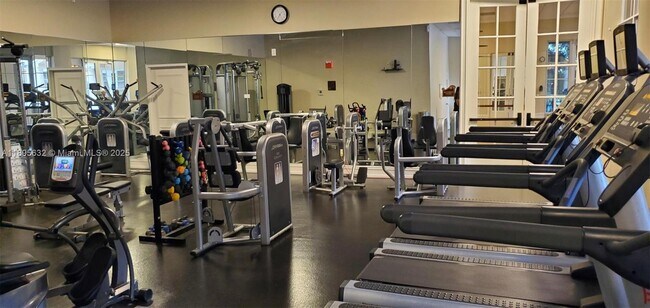 Building Photo - 16102 Emerald Estates Dr