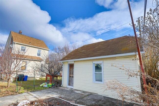 Building Photo - 216-64 113th Dr