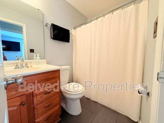 Building Photo - 415 N Dudley St