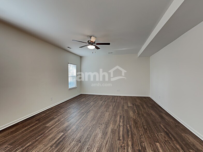 Building Photo - 5018 Twin River Dr