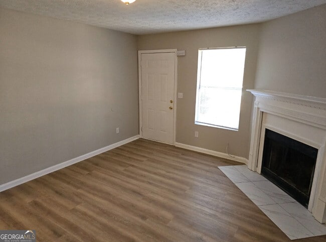 Building Photo - 210 Sabal Dr