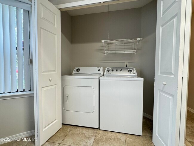 Building Photo - 9329 Genna Trace Trail