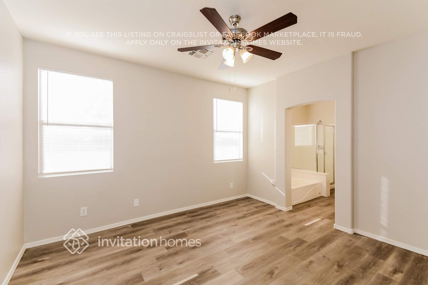 Building Photo - 8704 N 58th Dr