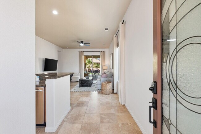 Building Photo - 41325 Calle Servando