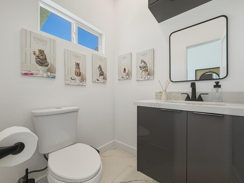 Building Photo - 2197 Jacques Dr