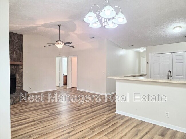 Building Photo - 6768 Willowbrook Dr