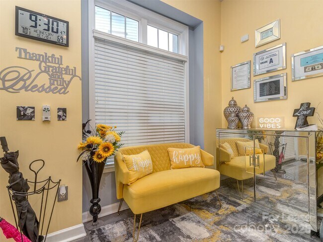 Building Photo - 2074 Ayrsley Town Blvd