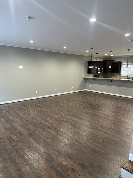 Building Photo - 172 Cedar Creek Rd