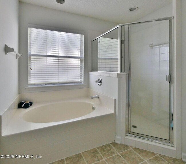 Building Photo - 1290 Ardmore St