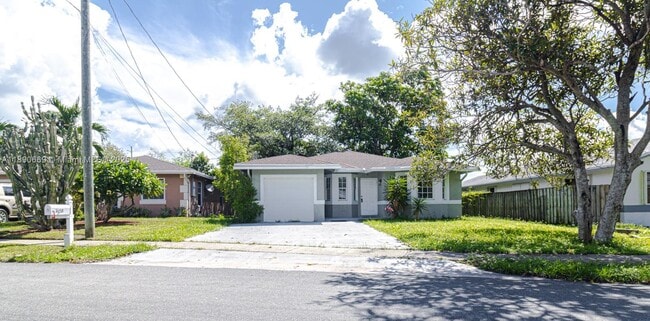 Building Photo - 116 NW 6th Ave