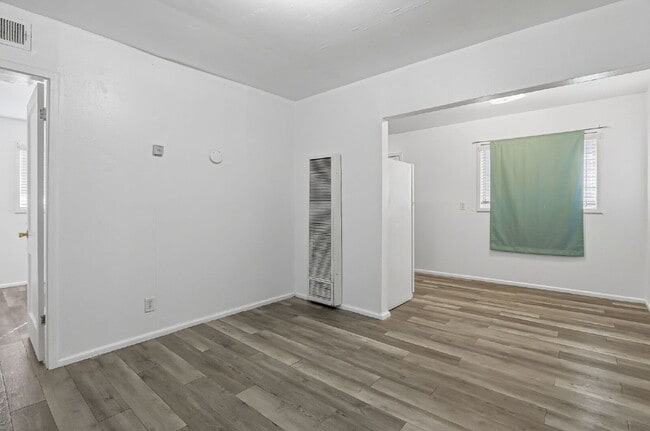 Building Photo - Cozy 1 Bedroom close to Fort Bliss