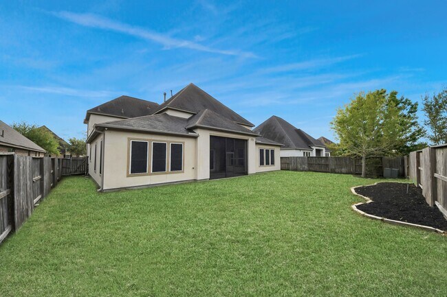 Building Photo - 9814 Carver Dr