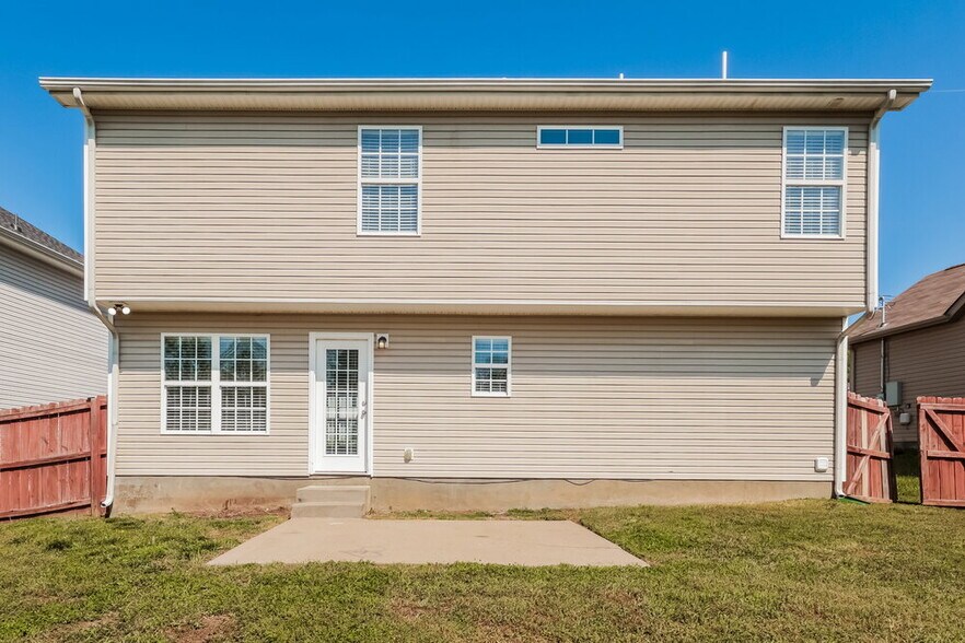 Building Photo - 8813 Cressent Glen Ct