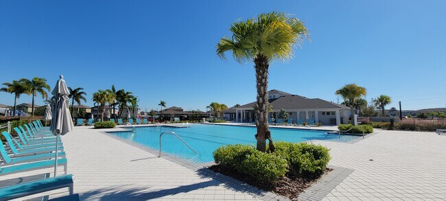 Building Photo - 4213 Romano Busciglio St