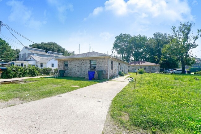 Primary Photo - 8104 Turner Rd