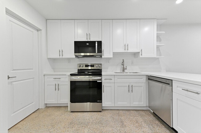 Building Photo - 2541 NW 64th Terrace