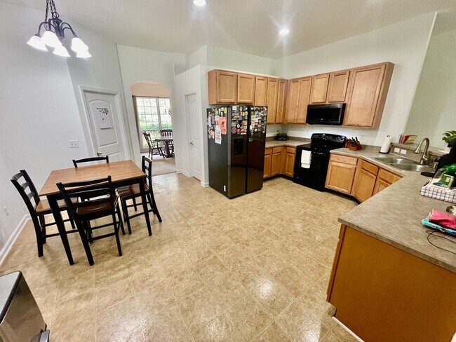 Building Photo - 86100 Evergreen Pl