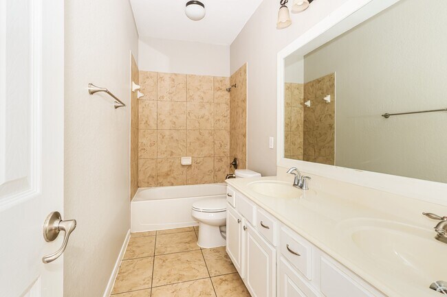 Building Photo - 66 N Planchard Cir