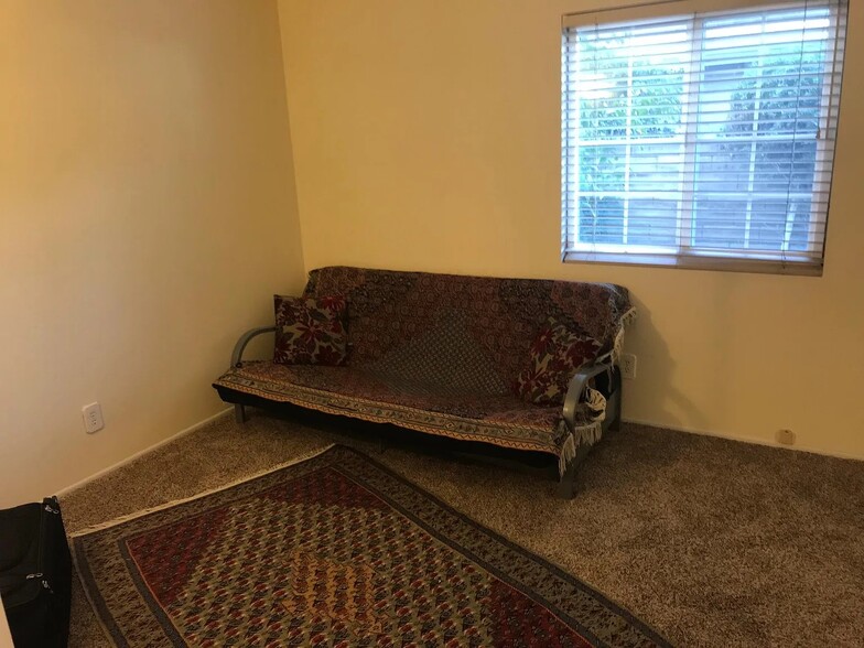 Building Photo - 3649 Birdsong Ave