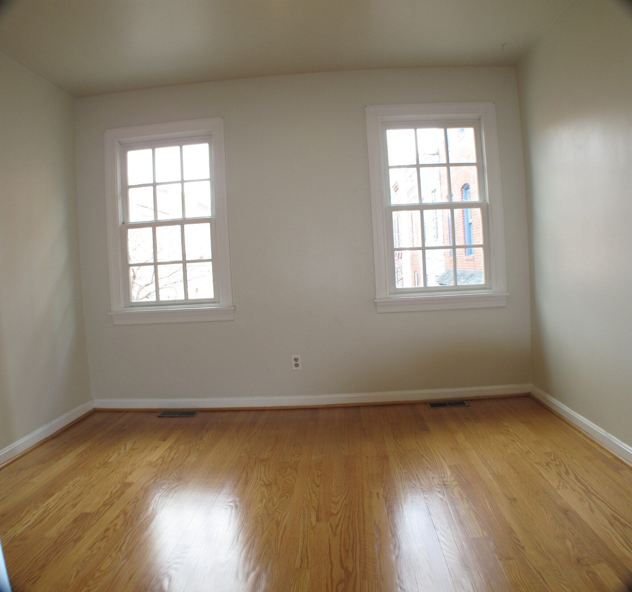 Building Photo - 1028 Patapsco St