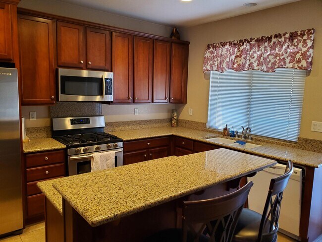 Building Photo - 84476 Ruebens Way